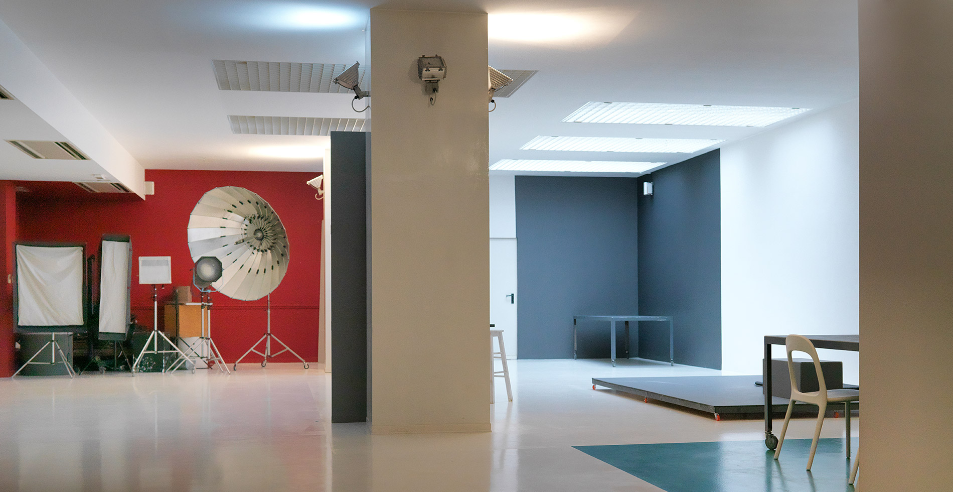 sala-posa-studio-fotografico-stampa-bergamo-modonesi